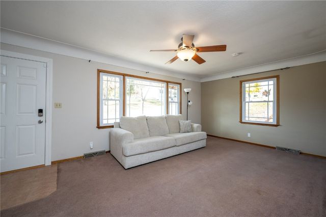 3600 Bel Air SE, Cedar Rapids, IA 52403