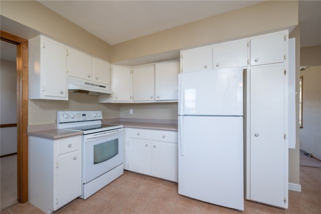 3600 Bel Air SE, Cedar Rapids, IA 52403