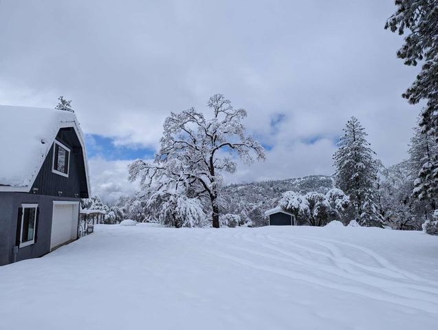 55110 Los Pinos Lane, Wishon, CA 93669