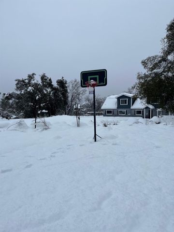 55110 Los Pinos Lane, Wishon, CA 93669