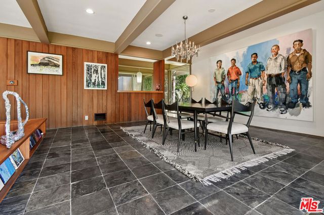 17269 Oak View Drive, Encino, CA 91316