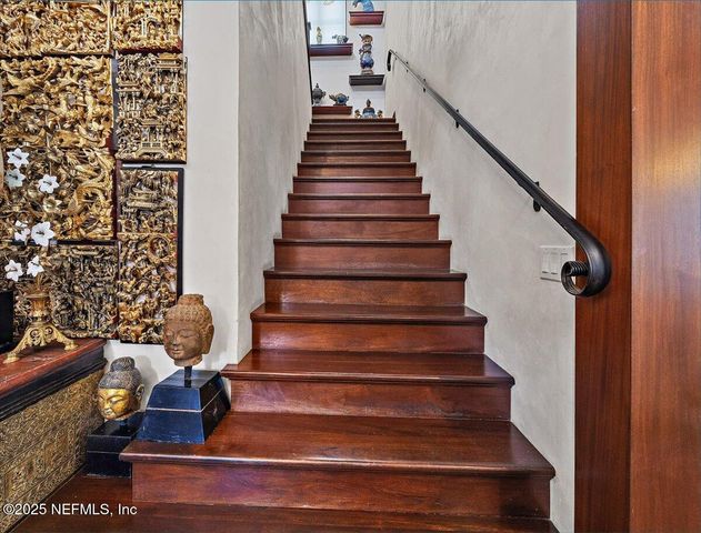 1515 BEACH Avenue, Atlantic Beach, FL 32233