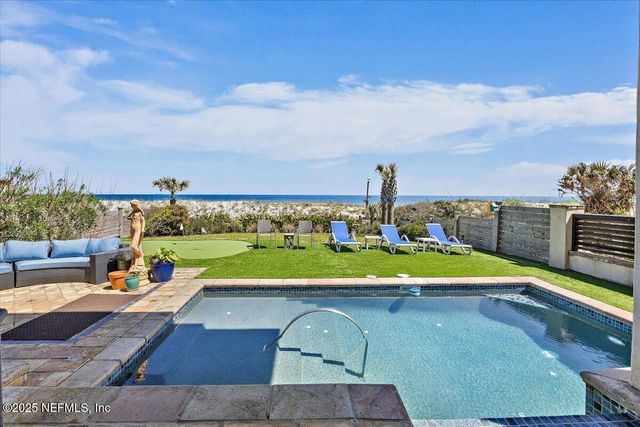 1515 BEACH Avenue, Atlantic Beach, FL 32233