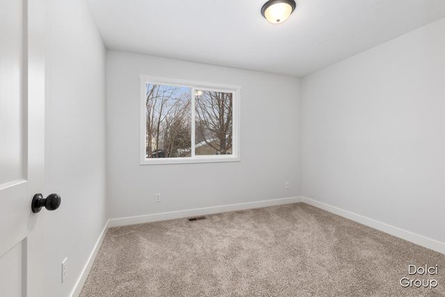 4346 Leverette Street, Marne, MI 49435