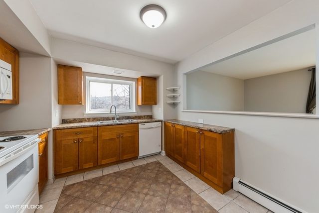 829 S Dwyer Avenue D, Arlington Heights, IL 60005