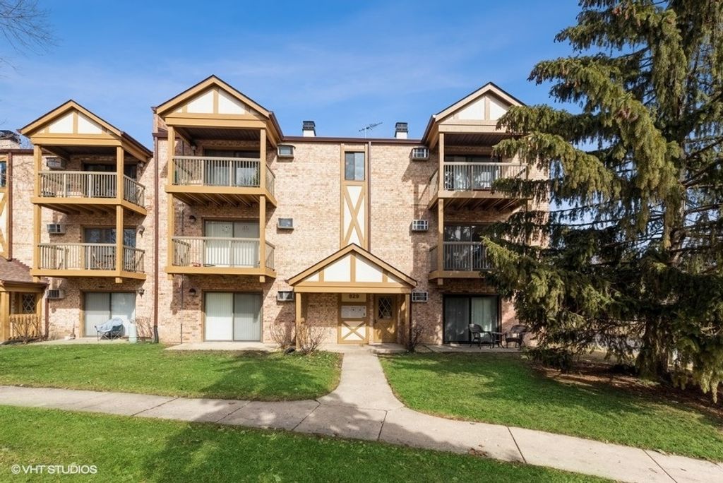 829 S Dwyer Avenue D, Arlington Heights, IL 60005
