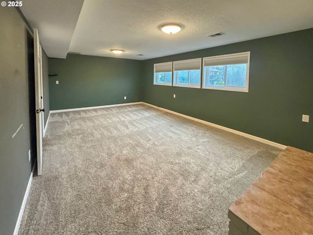 4111 Ne 3RD St, Gresham, OR 97030