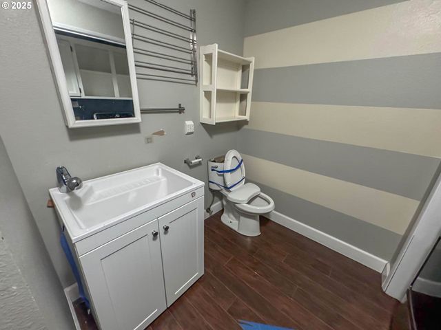 4111 Ne 3RD St, Gresham, OR 97030