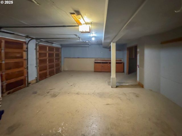 4111 Ne 3RD St, Gresham, OR 97030