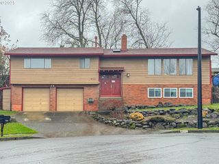 4111 Ne 3RD St, Gresham, OR 97030