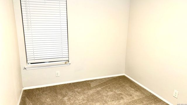 10098 Birch Field Dr., San Antonio, TX 78245