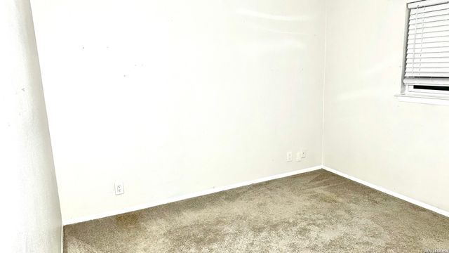 10098 Birch Field Dr., San Antonio, TX 78245