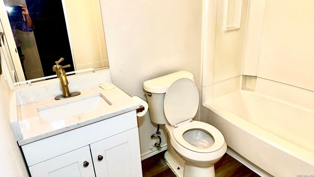 10098 Birch Field Dr., San Antonio, TX 78245