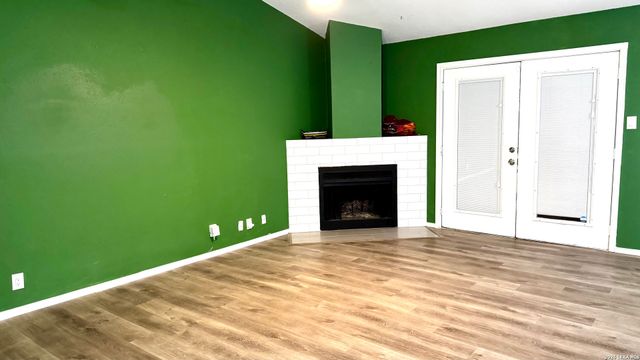 10098 Birch Field Dr., San Antonio, TX 78245