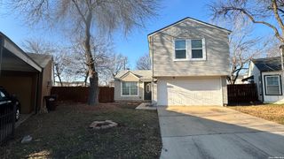 10098 Birch Field Dr., San Antonio, TX 78245
