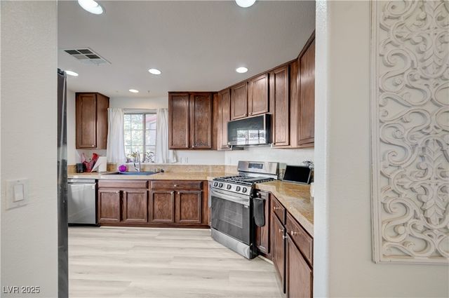 7310 Camrose Ridge Place 101, Las Vegas, NV 89149