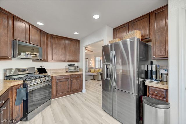 7310 Camrose Ridge Place 101, Las Vegas, NV 89149