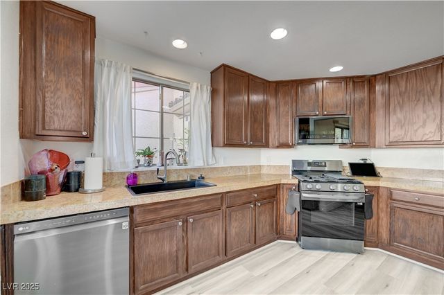 7310 Camrose Ridge Place 101, Las Vegas, NV 89149