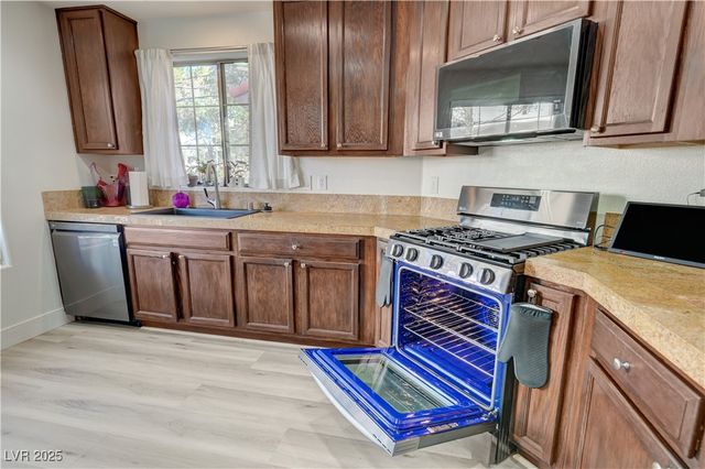 7310 Camrose Ridge Place 101, Las Vegas, NV 89149