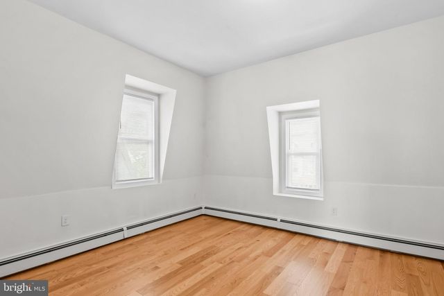 142 OLEY ST, Reading, PA 19601