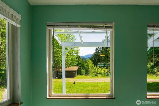 89 Slab Camp Road, Sequim, WA 98382