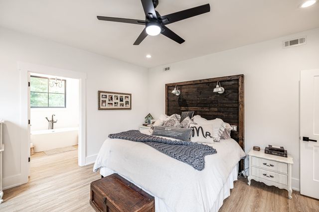 1243 Madison Creek Rd, Goodlettsville, TN 37072
