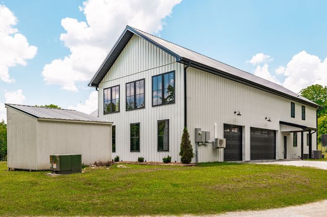 1243 Madison Creek Rd, Goodlettsville, TN 37072