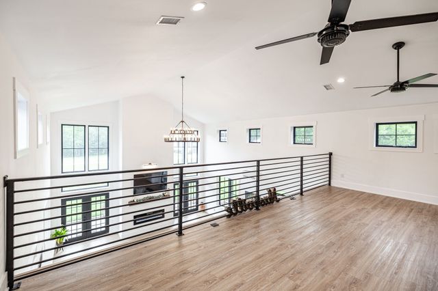 1243 Madison Creek Rd, Goodlettsville, TN 37072