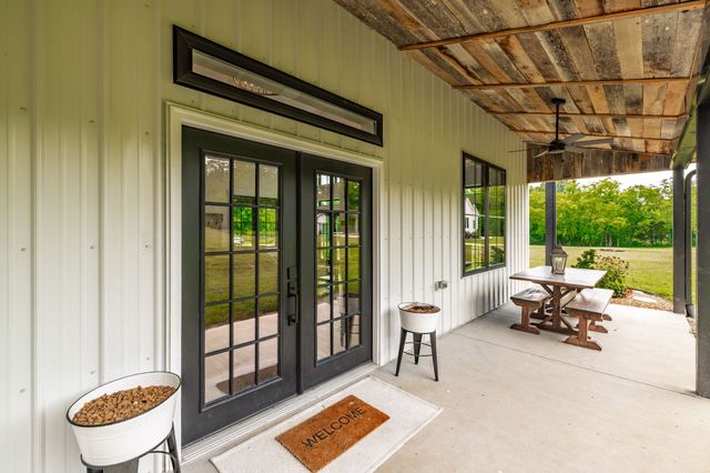 1243 Madison Creek Rd, Goodlettsville, TN 37072
