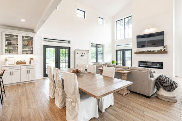 1243 Madison Creek Rd, Goodlettsville, TN 37072