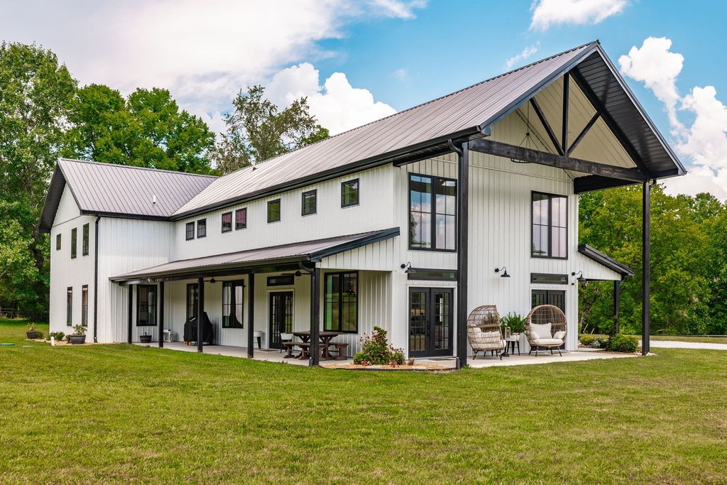 1243 Madison Creek Rd, Goodlettsville, TN 37072