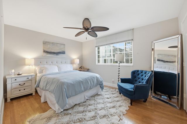 917 NE 3RD Street 9, Fort Lauderdale, FL 33301