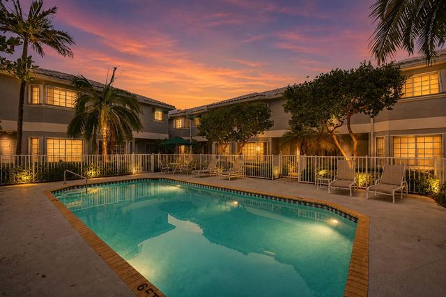 917 NE 3RD Street 9, Fort Lauderdale, FL 33301