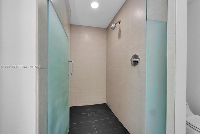 92 SW 3rd St 3904, Miami, FL 33130