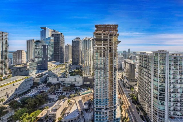 92 SW 3rd St 3904, Miami, FL 33130