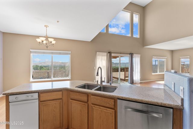 3230 Creekside Lane, Sparks, NV 89431