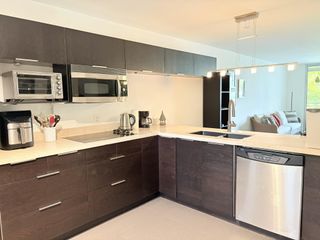 3503 Oaks Way 202, Pompano Beach, FL 33069