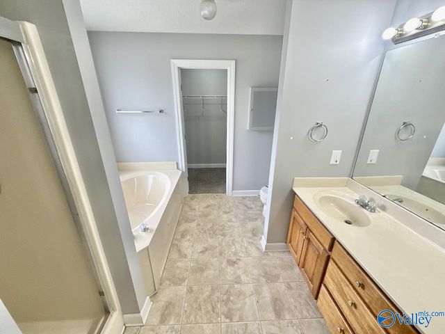 130 Willowvalley Drive, Harvest, AL 35749
