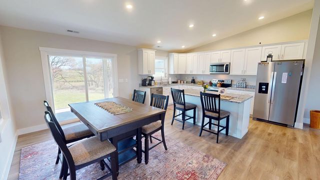 541 Beacon Street, Russell Springs, KY 42642