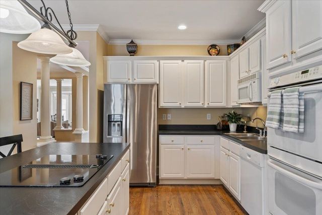 1436 WOLF PARK RD, Germantown, TN 38138