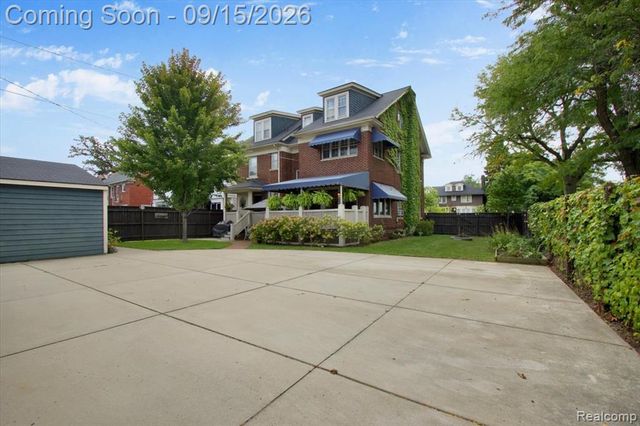 900 Taylor Street, Detroit, MI 48202