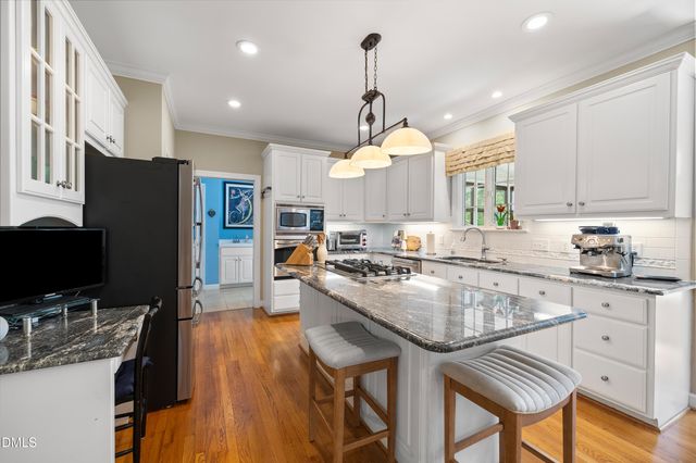 102 Poppleford Place, Cary, NC 27518