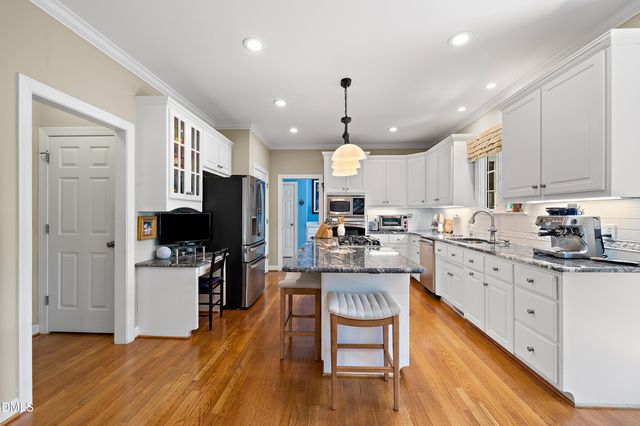 102 Poppleford Place, Cary, NC 27518