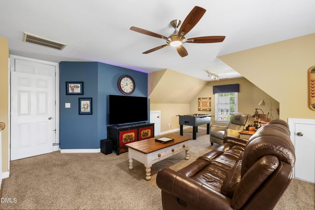102 Poppleford Place, Cary, NC 27518