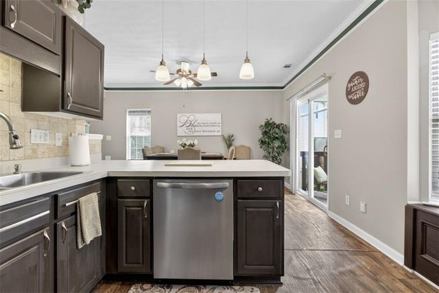 2484 Stonegate Drive NW, Acworth, GA 30101