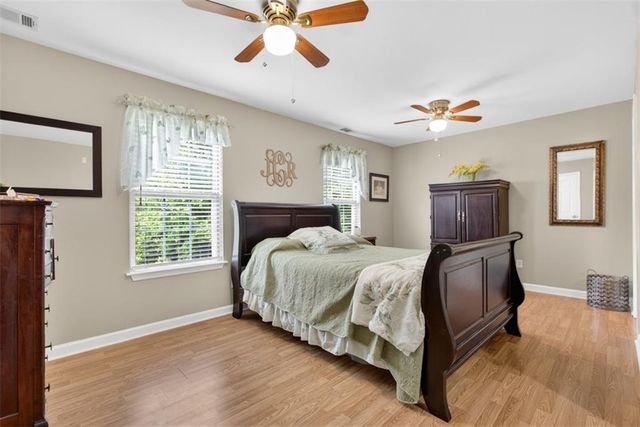 2484 Stonegate Drive NW, Acworth, GA 30101