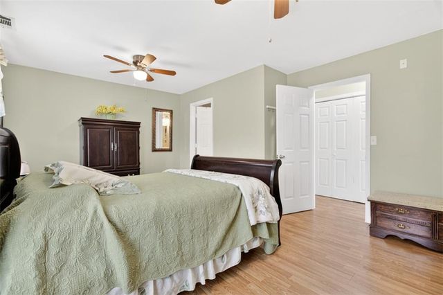 2484 Stonegate Drive NW, Acworth, GA 30101