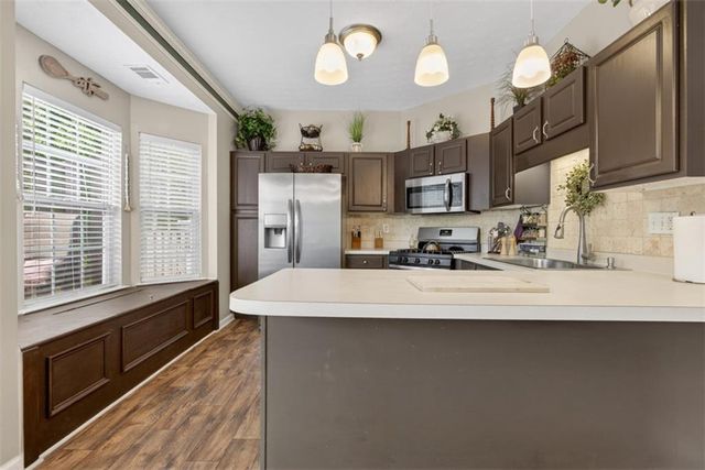 2484 Stonegate Drive NW, Acworth, GA 30101