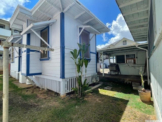 1542 Keeaumoku Street, Honolulu, HI 96822