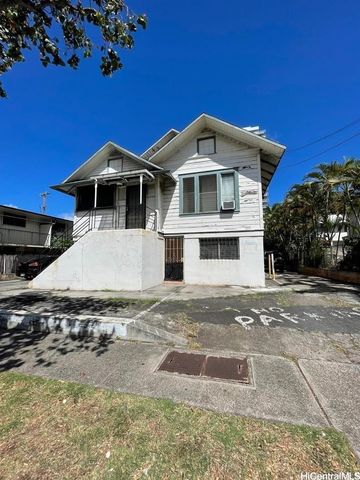 1542 Keeaumoku Street, Honolulu, HI 96822